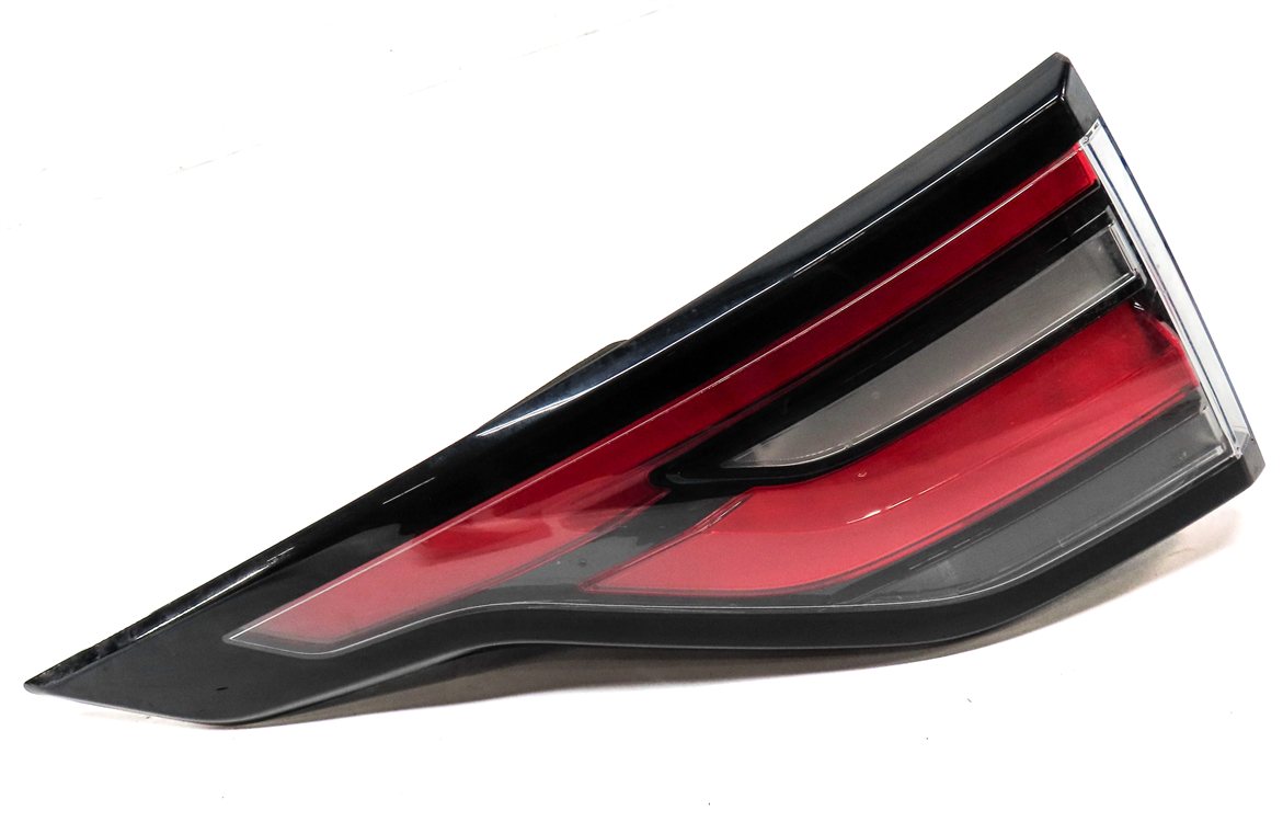 Thumbnail 3: 17-20 LAND ROVER DISCOVERY L462 REAR LEFT DRIVER OUTER QUARTER TAILLIGHT LAMP