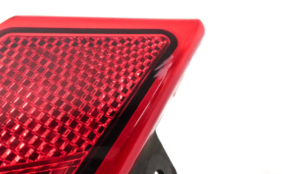 Thumbnail 6: 17-20 LAND ROVER DISCOVERY L462 REAR RIGHT PASSENGER LOWER BUMPER TAILLIGHT LAMP