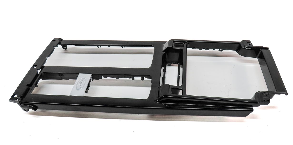 Thumbnail 4: 2017 LAND ROVER DISCOVERY (L462) FRONT CENTER CONSOLE TRIM SURROUND PANEL