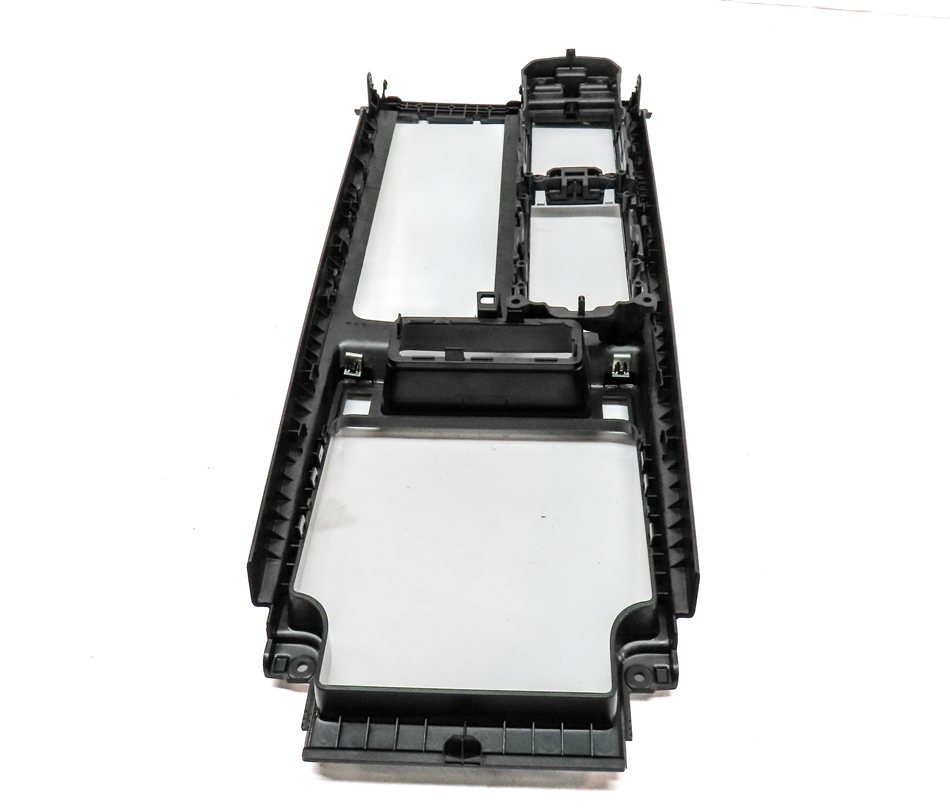 Thumbnail 6: 2017 LAND ROVER DISCOVERY (L462) FRONT CENTER CONSOLE TRIM SURROUND PANEL