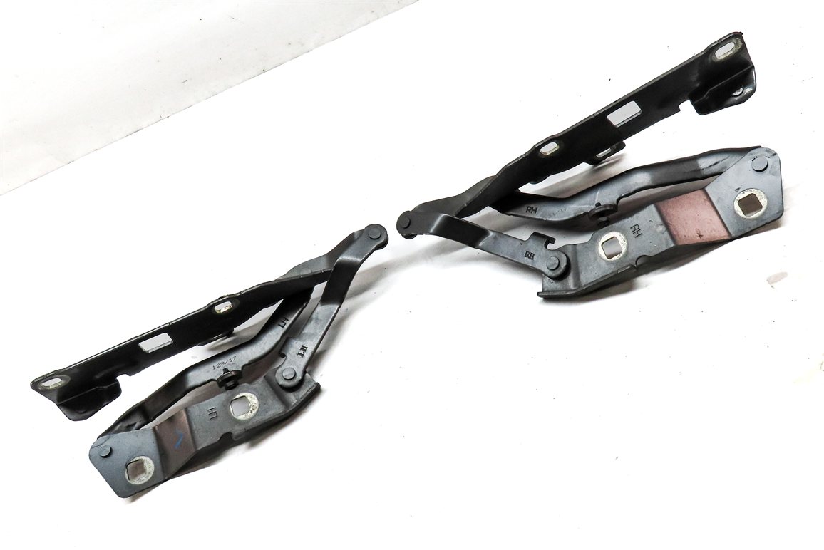 Thumbnail 3: 17-23 LAND ROVER DISCOVERY L462 FRONT LEFT & RIGHT HOOD HINGE SET (GRAY)