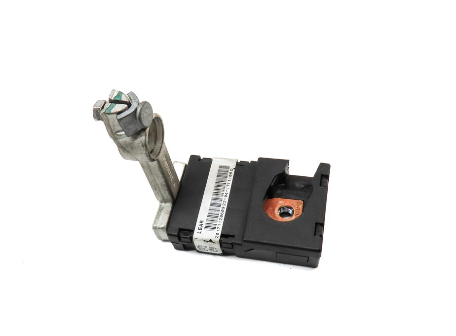 Thumbnail 2: 2017 LAND ROVER DISCOVERY (L462) POSITIVE BATTERY CABLE TERMINAL FUSE PLATE