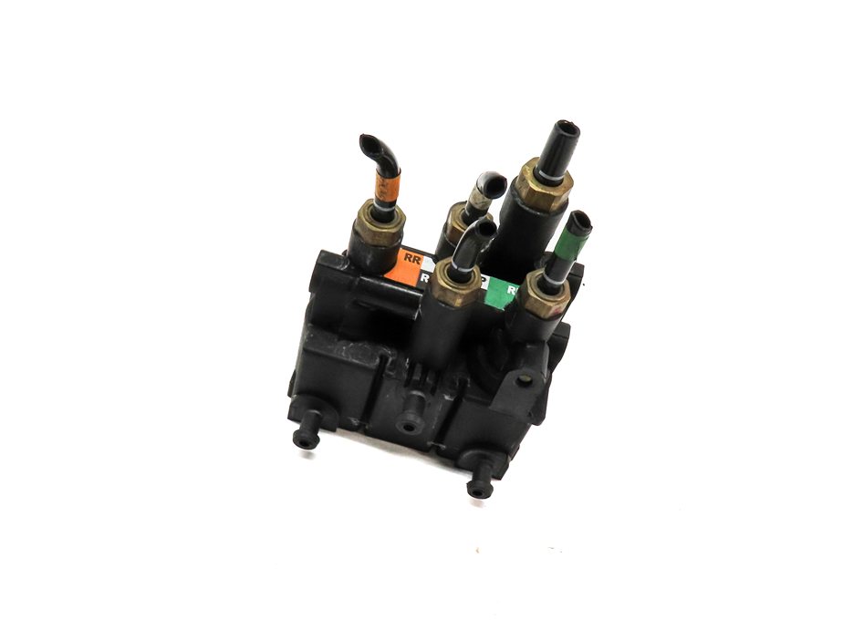 Thumbnail 3: 2017 LAND ROVER DISCOVERY (L462) PUMP CONTROL REAR AIR SUSPENSION VALVE BLOCK