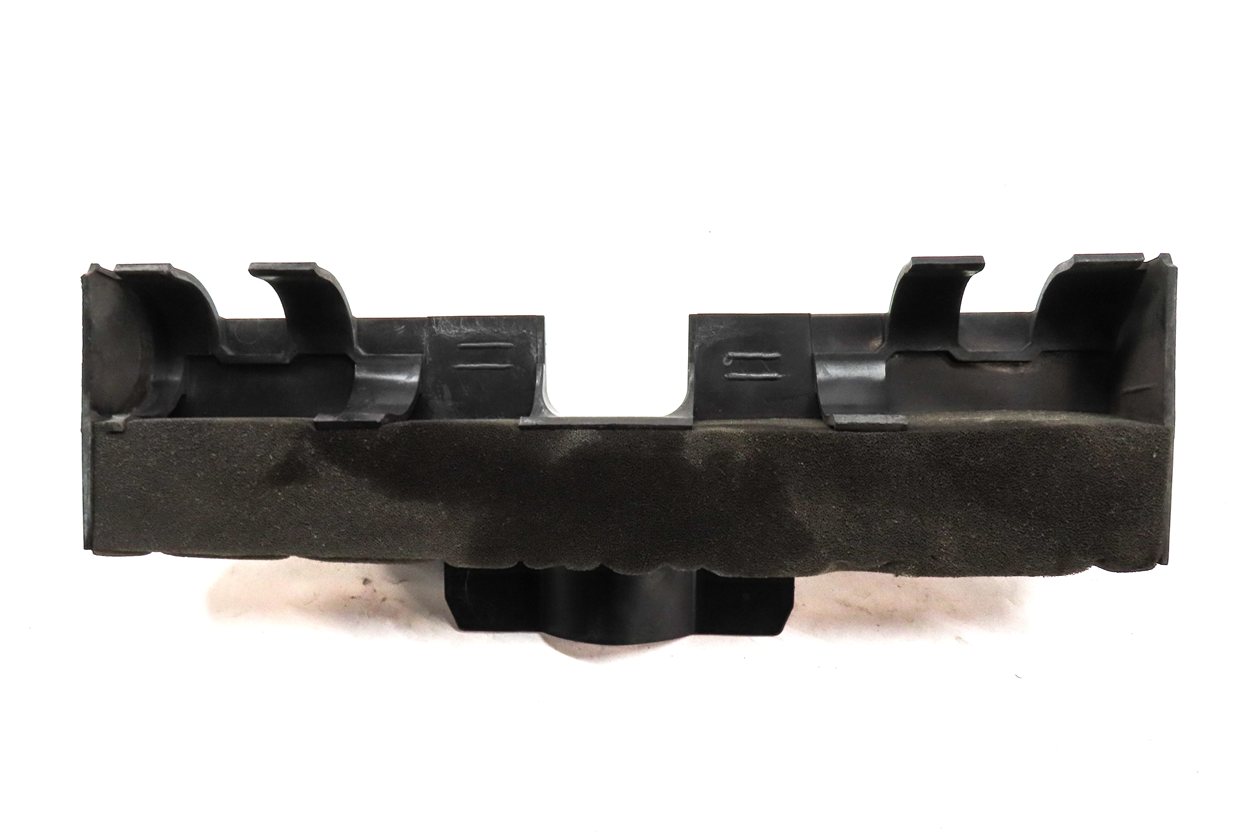 Thumbnail 5: 2017 LAND ROVER DISCOVERY L462 FRONT LEFT or RIGHT AUX RADIATOR SUPPORT BRACKET