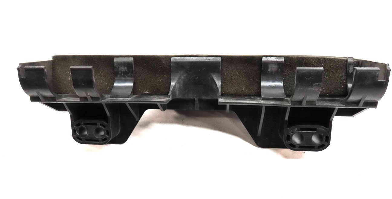 Thumbnail 6: 2017 LAND ROVER DISCOVERY L462 FRONT LEFT or RIGHT AUX RADIATOR SUPPORT BRACKET