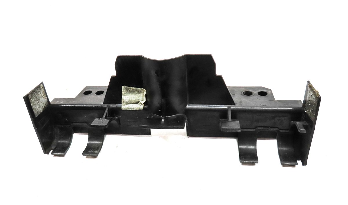 Thumbnail 6: 2017 LAND ROVER DISCOVERY L462 FRONT LEFT or RIGHT AUX RADIATOR SUPPORT BRACKET