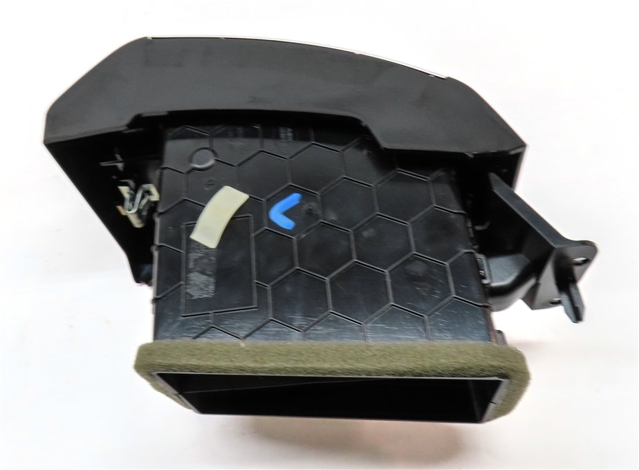 Thumbnail 5: 2017 LAND ROVER DISCOVERY (L462) FRONT LEFT DRIVER OUTER DASH HEATER AC AIR VENT
