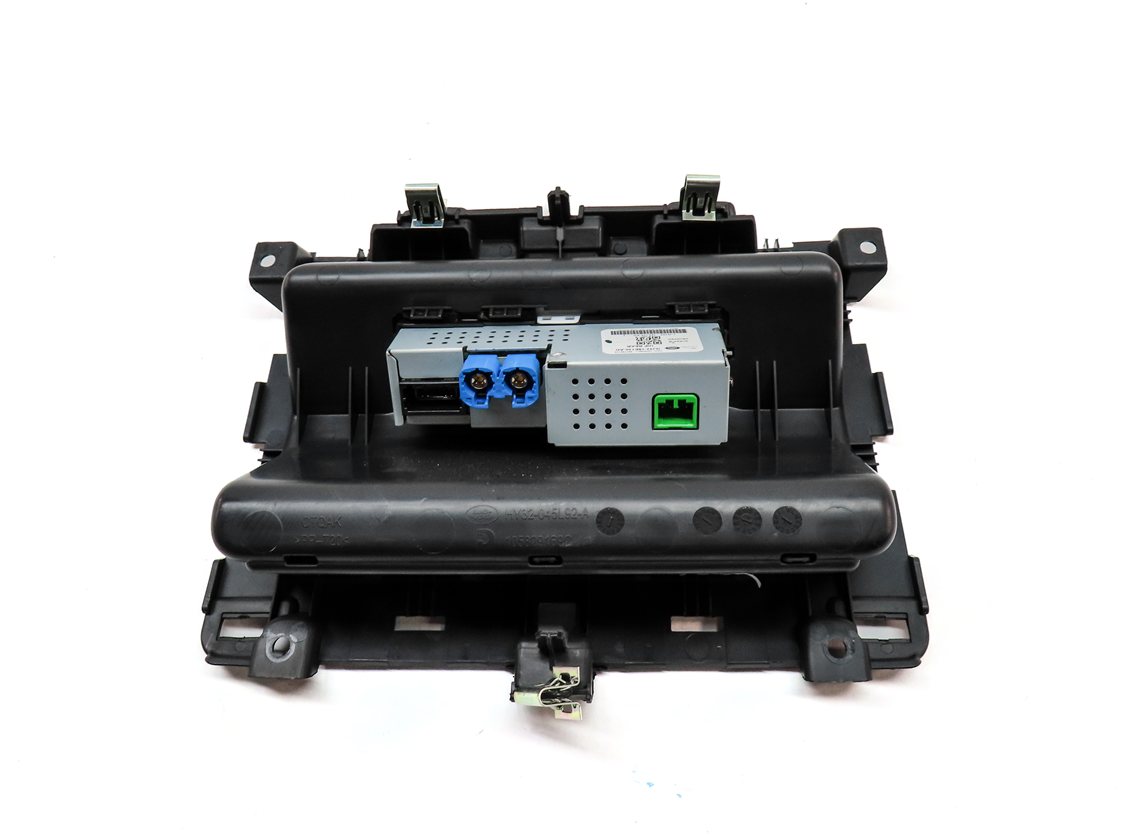 Thumbnail 5: 2017 LAND ROVER DISCOVERY L462 REAR MULTIMEDIA HDMI HUB USB INTERFACE JACK PORT