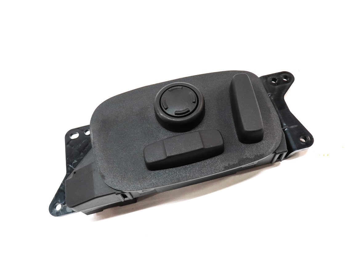 Thumbnail 3: 2017 LAND ROVER DISCOVERY (L462) FRONT LEFT DRIVER SEAT ADJUST SWITCH BUTTON