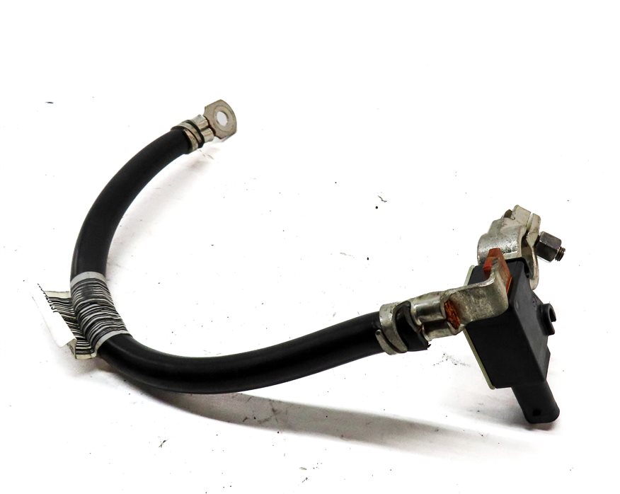 Thumbnail 4: 2012 AUDI S4 (B8 8K) 3.0L (CCBA) ENGINE NEGATIVE BATTERY CABLE TERMINAL