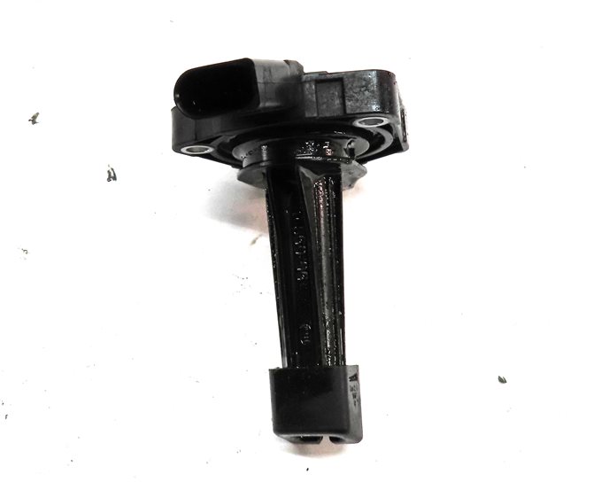 Thumbnail 4: 2012 AUDI S4 (B8 8K) 3.0L (CCBA) ENGINE MOTOR OIL FLUID LEVEL SENSOR