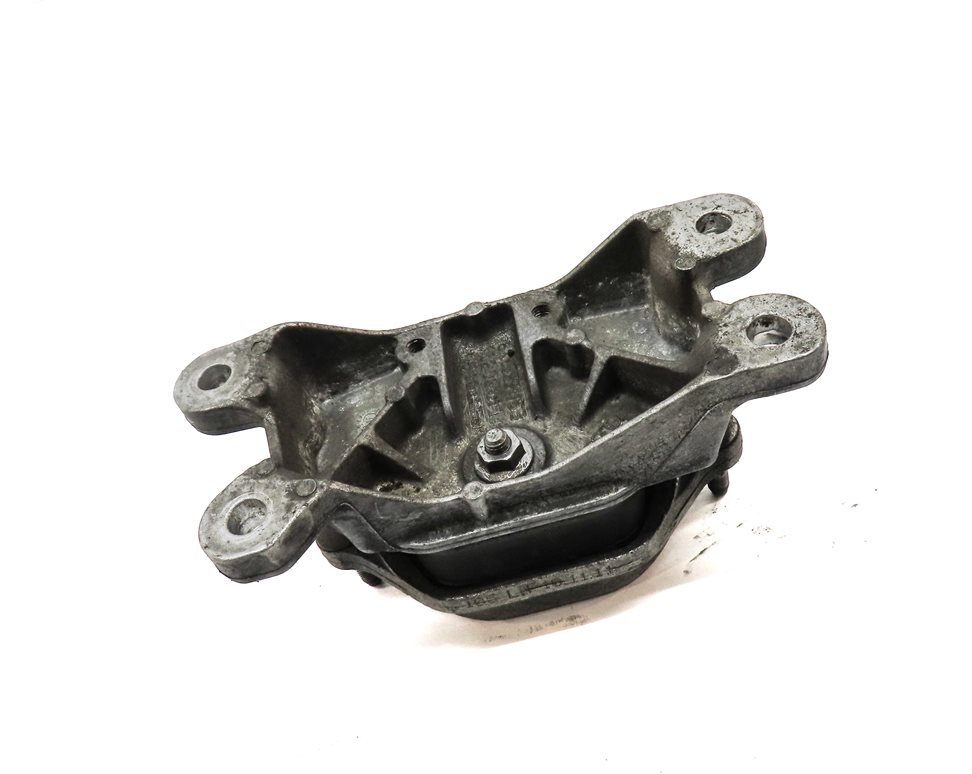 Thumbnail 3: 2012 AUDI S4 (B8 8K) 3.0L (CCBA) AUTOMATIC AUTO TRANSMISSION SUPPORT MOUNT
