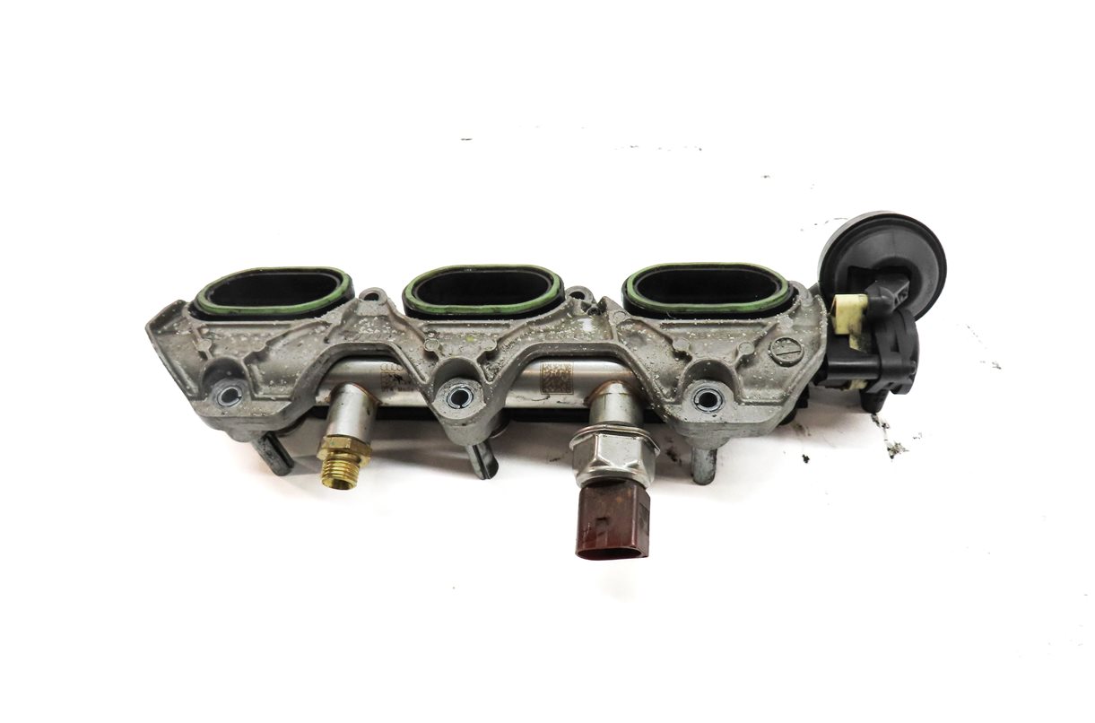 Thumbnail 4: 12 AUDI S4 B8 8K 3.0L CCBA FRONT LEFT DRIVER LOWER INTAKE MANIFOLD w/ FUEL RAIL
