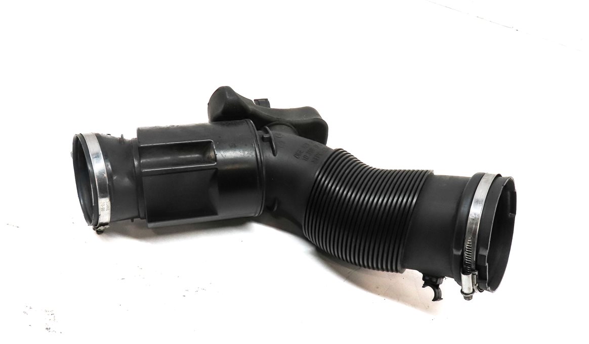 2012 AUDI S4 (B8 8K) 3.0L (CCBA) ENGINE AIR INTAKE RESONATOR HOSE PIPE DUCT