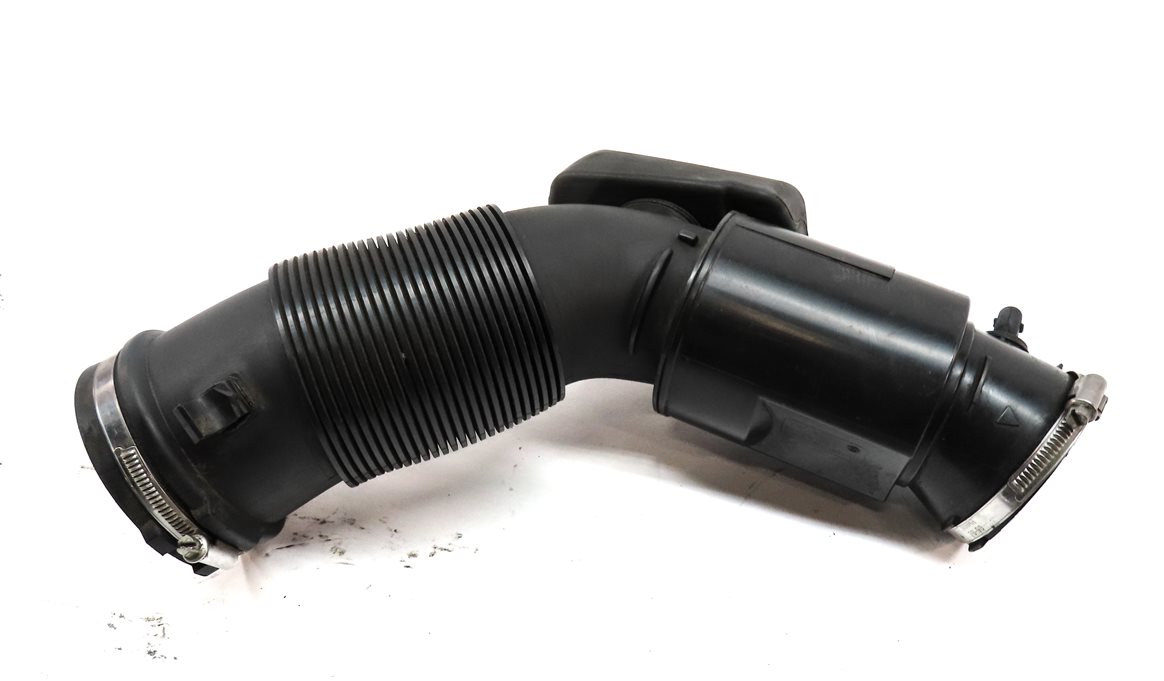 Thumbnail 6: 2012 AUDI S4 (B8 8K) 3.0L (CCBA) ENGINE AIR INTAKE RESONATOR HOSE PIPE DUCT