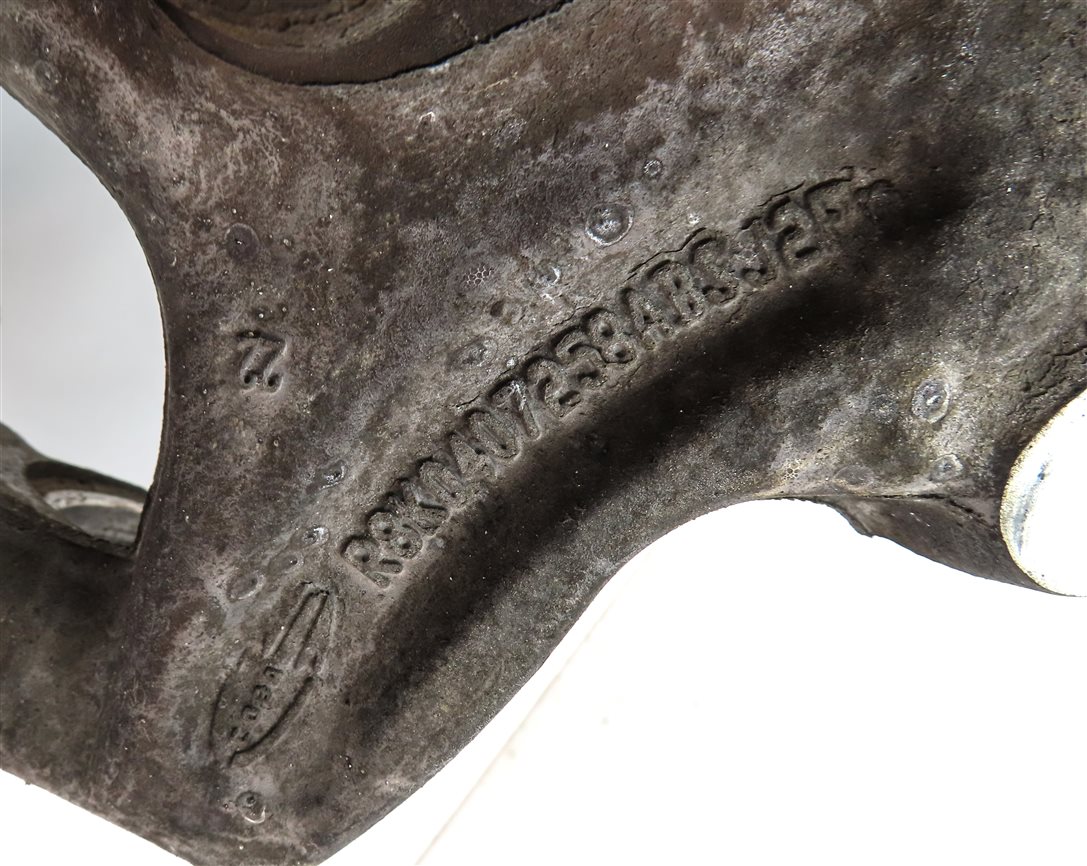 Thumbnail 6: 10-16 AUDI A4 S4 A5 S5 Q5 (B8 8K 8T 8R) RIGHT FRONT PASSENGER SPINDLE KNUCKLE