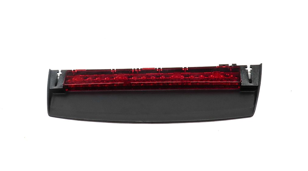Thumbnail 2: 2012 AUDI A6 (C7 4G) REAR UPPER 3RD THIRD BRAKE STOP LIGHT LAMP w/ TRIM