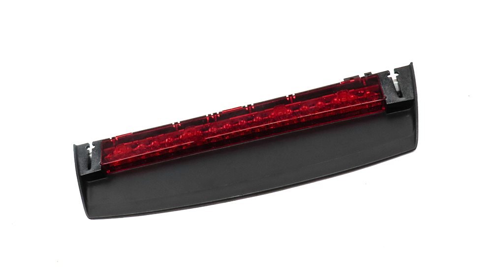 Thumbnail 3: 2012 AUDI A6 (C7 4G) REAR UPPER 3RD THIRD BRAKE STOP LIGHT LAMP w/ TRIM