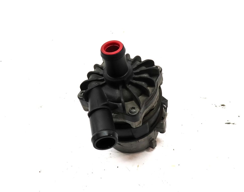 Thumbnail 2: 2012 AUDI A6 (C7 4G) 3.0L (CGXB) ENGINE AUXILIARY WATER COOLANT PUMP