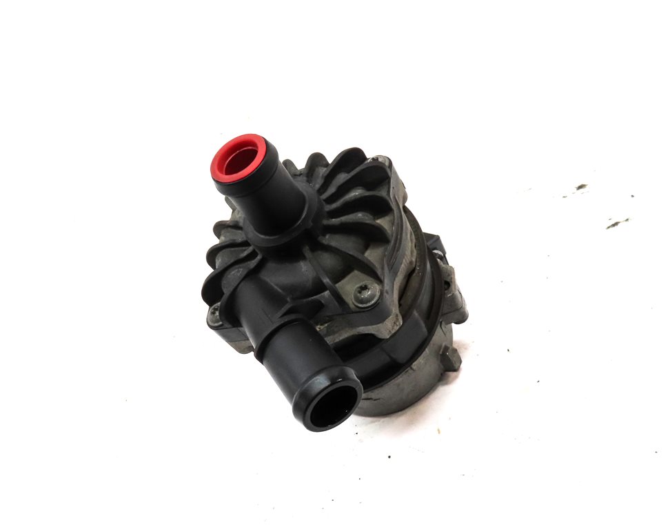 Thumbnail 3: 2012 AUDI A6 (C7 4G) 3.0L (CGXB) ENGINE AUXILIARY WATER COOLANT PUMP