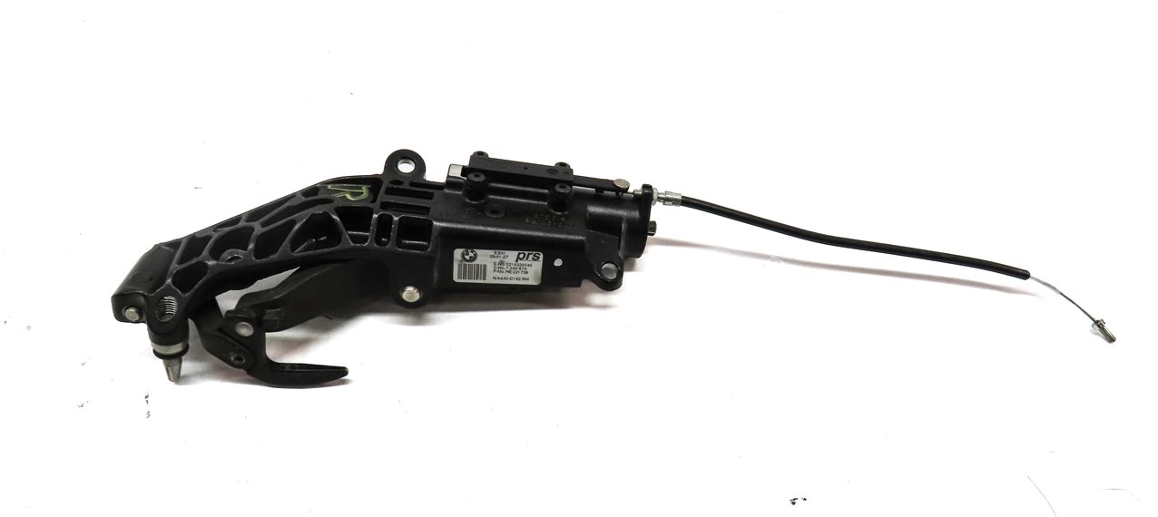 Thumbnail 6: 03 BMW Z4 CONVERTIBLE (E85) LEFT & RIGHT CONVERTIBLE TOP LIFT CATCH LATCH SET/2