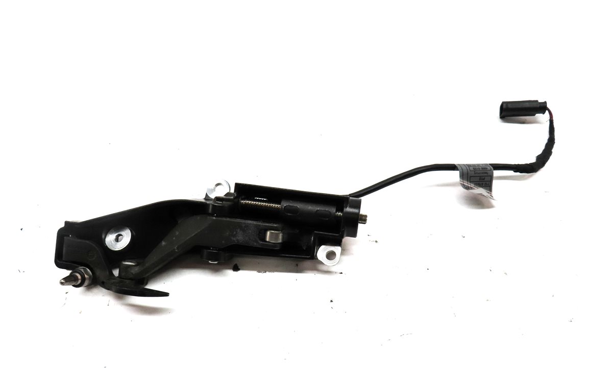 Thumbnail 8: 03 BMW Z4 CONVERTIBLE (E85) LEFT & RIGHT CONVERTIBLE TOP LIFT CATCH LATCH SET/2