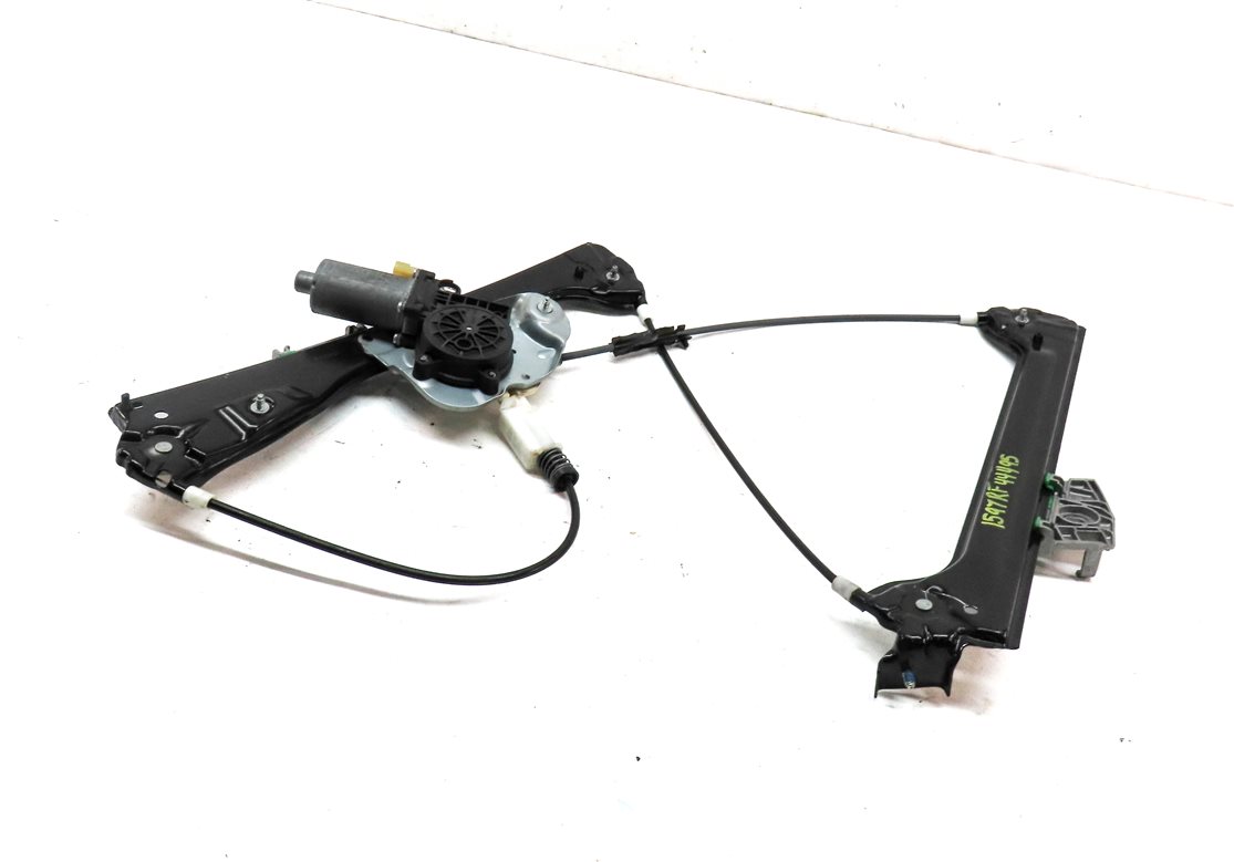 03 BMW Z4 CONVERTIBLE (E85) FRONT RIGHT PASSENGER DOOR WINDOW REGULATOR w/MOTOR