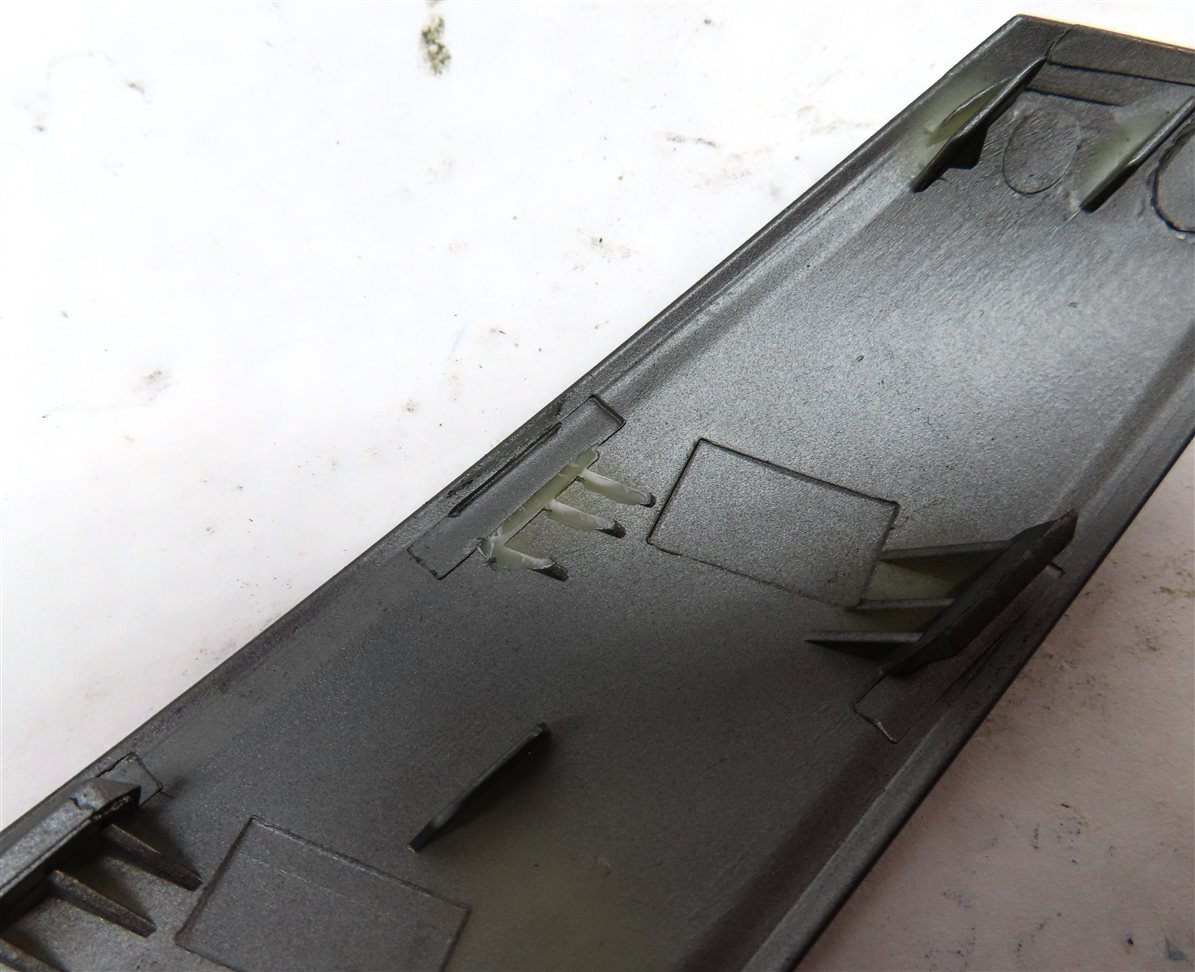 Thumbnail 9: 2003 BMW Z4 CONVERTIBLE (E85) INTERIOR DOOR HANDLE TRIM MOULDING SET/2 (BRUSHED)