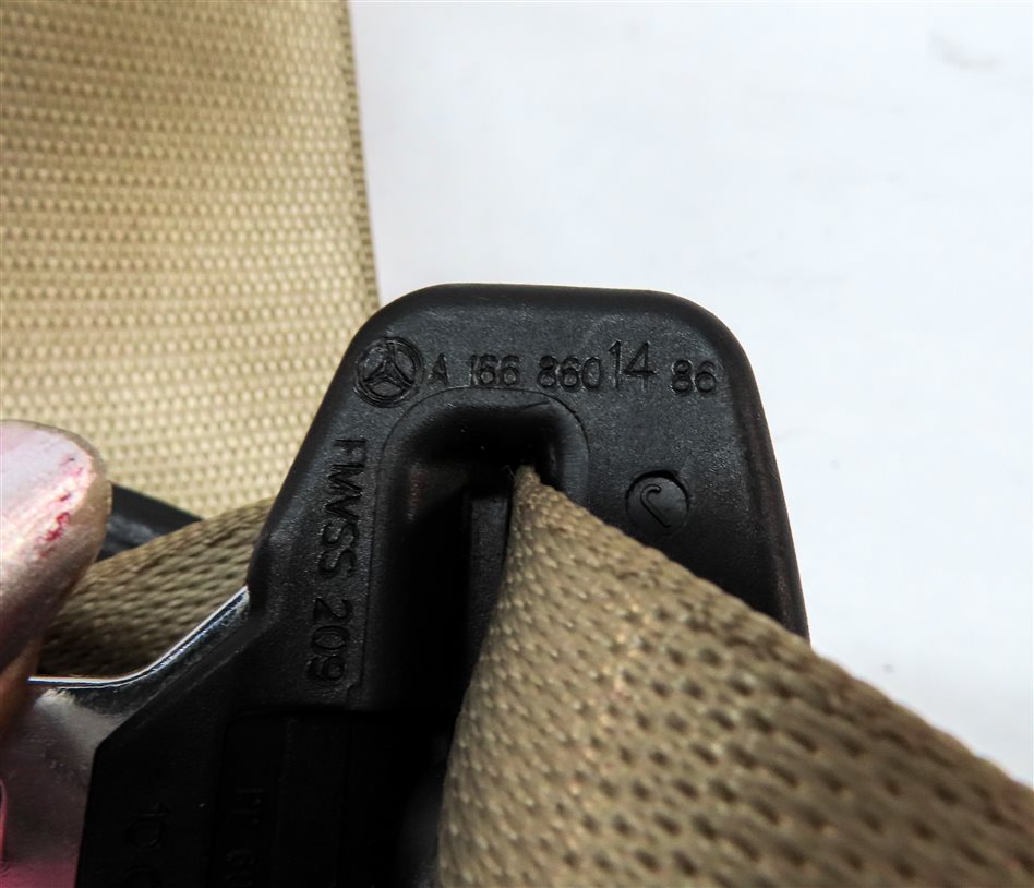 Thumbnail 5: 2015 MERCEDES GL550 (X166) REAR 2ND ROW RIGHT SEAT SEATBELT RETRACTOR (BEIGE)