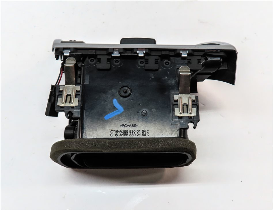 Thumbnail 4: 2015 MERCEDES GL550 (X166) FRONT LEFT DRIVER DASH HEAT AIR AC VENT (BLACK)