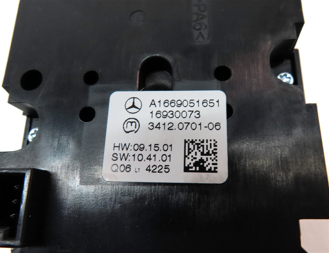 Thumbnail 6: 2015 MERCEDES GL550 (X166) SUSPENSION TRACTION CONTROL SELECTOR SWITCH BUTTON