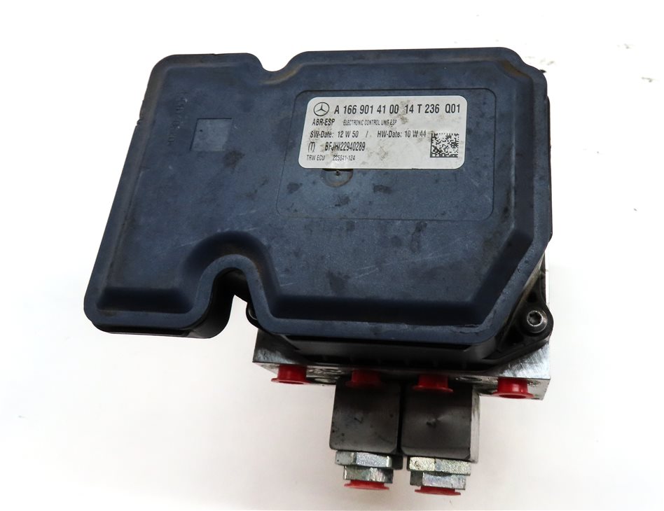 Thumbnail 5: 2014-2015 MERCEDES GL350 GL450 GL550 (X166) ADAPTIVE CRUISE - ABS BRAKE PUMP