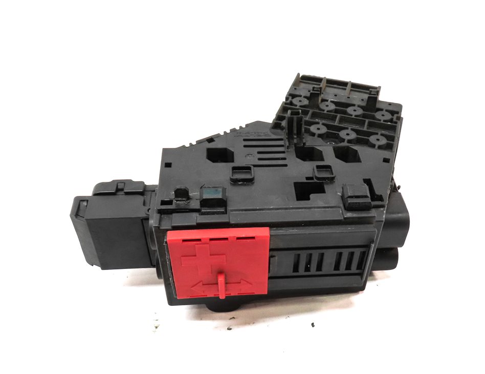 Thumbnail 2: 2012-2016 MERCEDES GL350 GL450 GL550 ML350 ML550 (W166 X166) ENGINE FUSE BOX