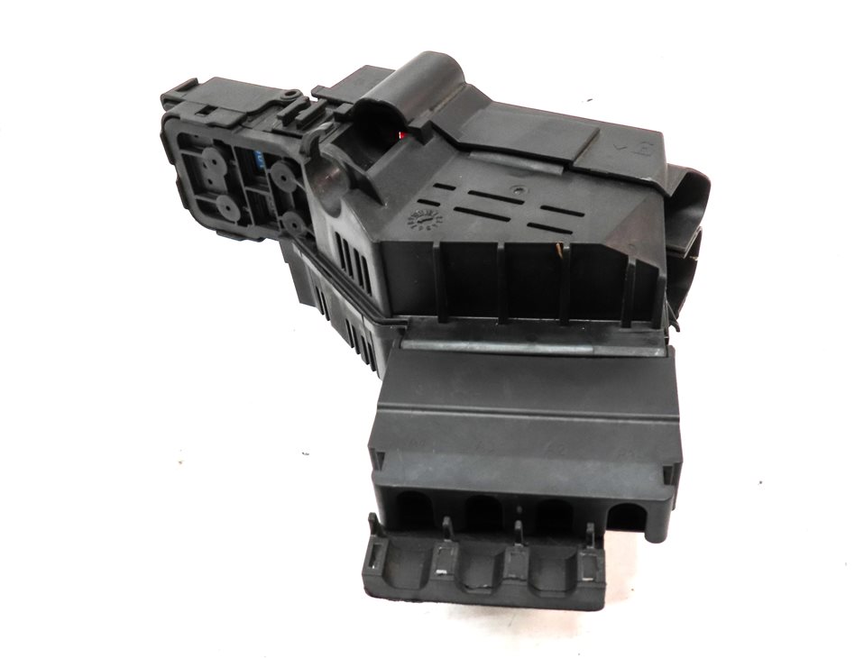 Thumbnail 6: 2012-2016 MERCEDES GL350 GL450 GL550 ML350 ML550 (W166 X166) ENGINE FUSE BOX