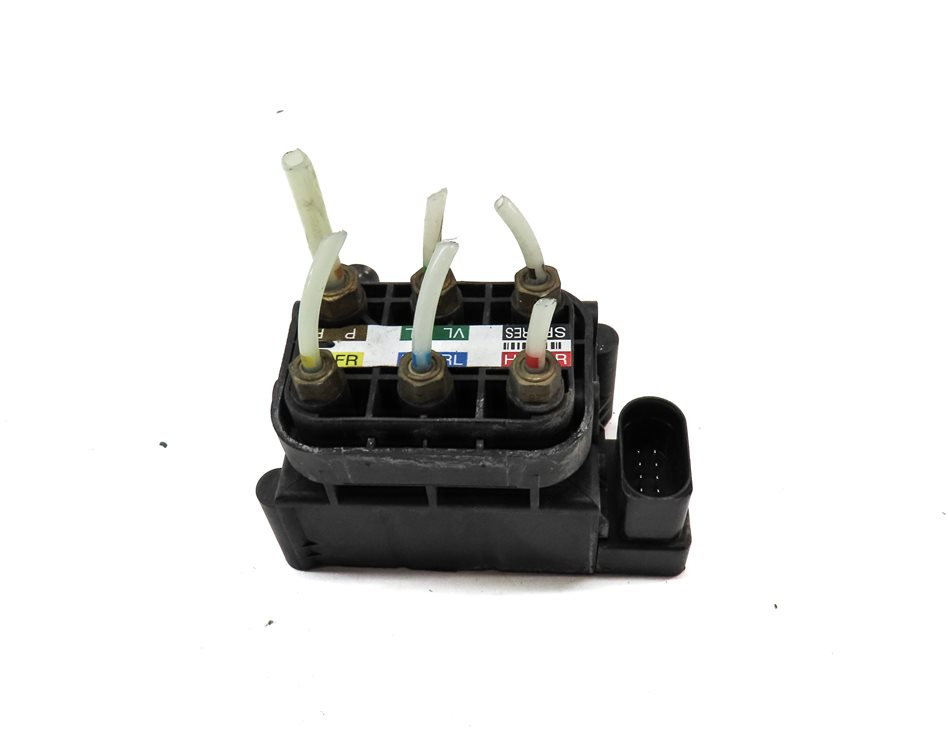 Thumbnail 2: 2015 MERCEDES GL550 (X166) AIRMATC AIR SUSPENSION VALVE CONTROL BLOCK