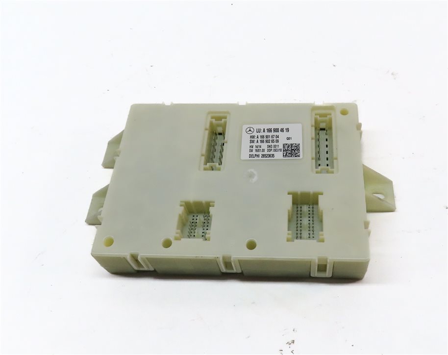 Thumbnail 2: 2015 MERCEDES GL550 (X166) REAR SIGNAL ACQUISITION SAM CONTROL MODULE