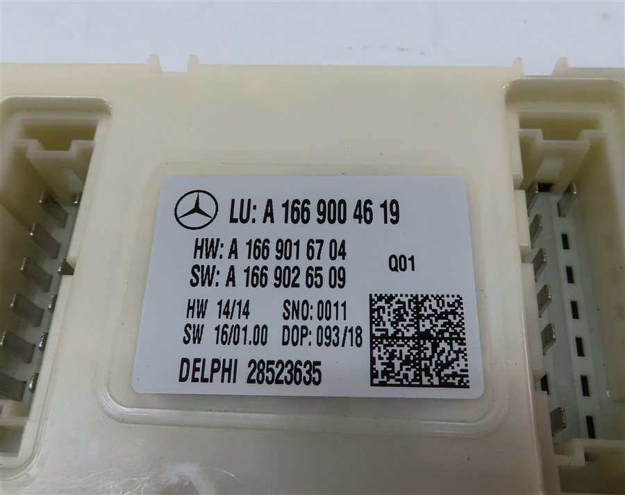 Thumbnail 4: 2015 MERCEDES GL550 (X166) REAR SIGNAL ACQUISITION SAM CONTROL MODULE