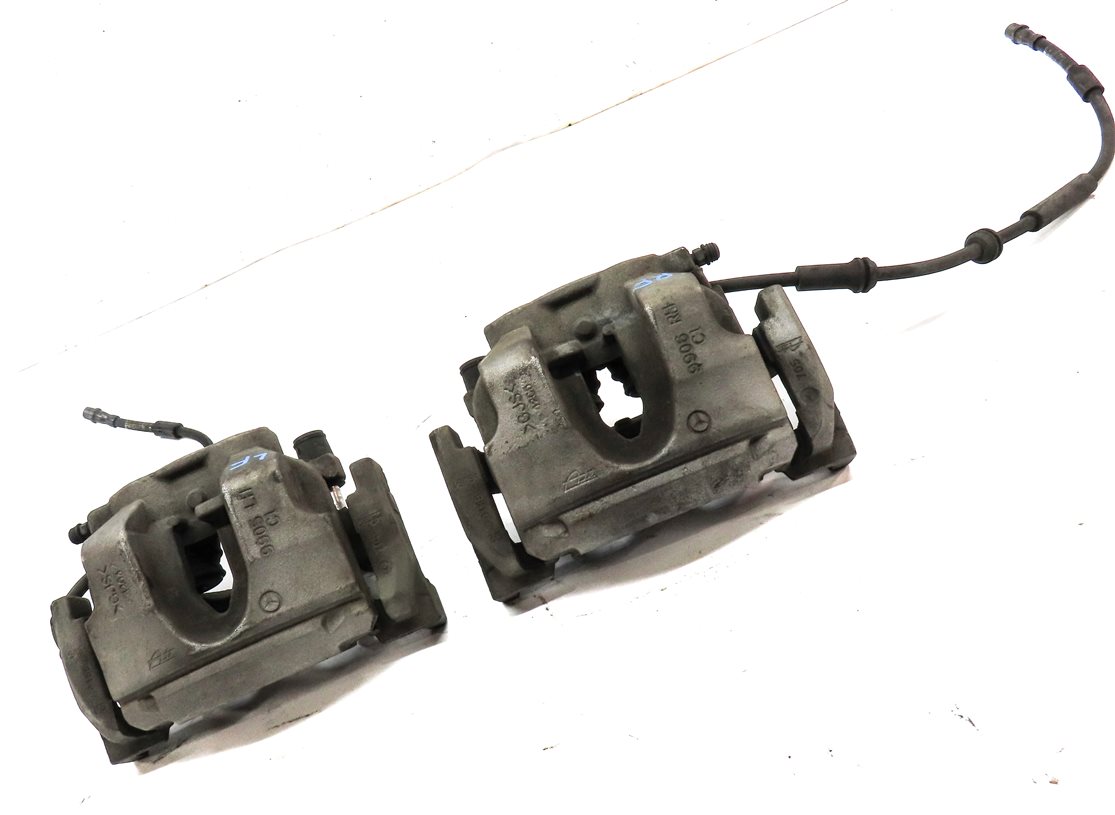 Thumbnail 3: 2013-2019 MERCEDES GL GLE GLS ML CLASS (W166 X166) FRONT BRAKE CALIPER SET