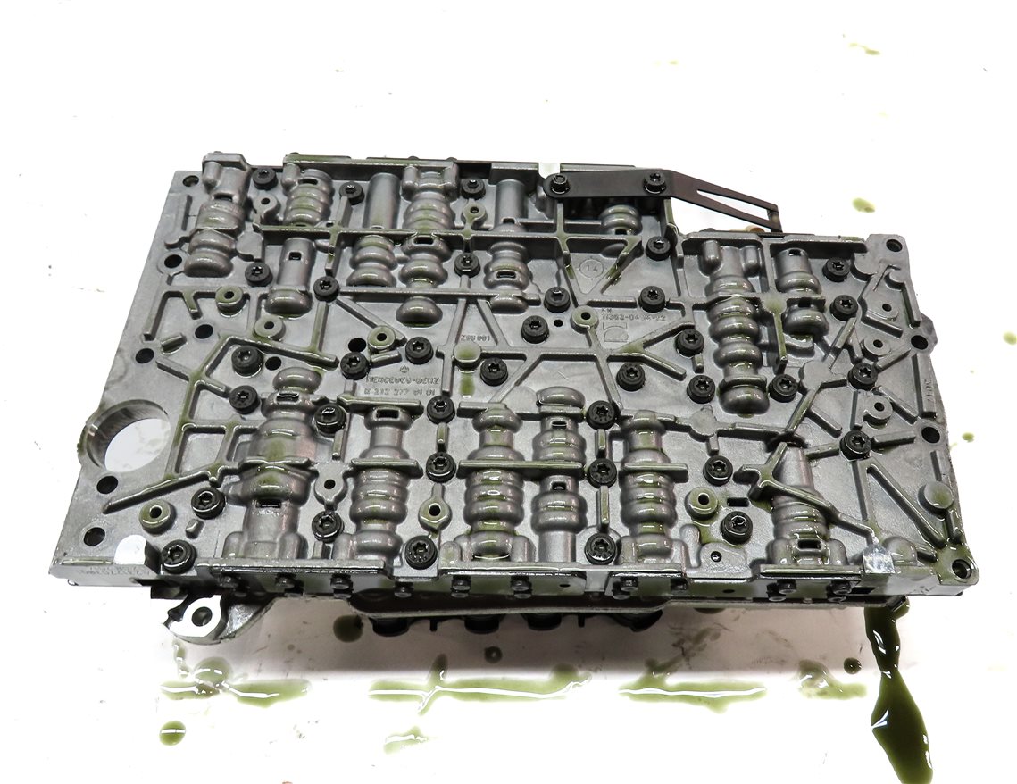Thumbnail 5: 15-20 MERCEDES C E S GL ML (W205 W212 W166 W222 X166) TRANSMISSION VALVE BODY
