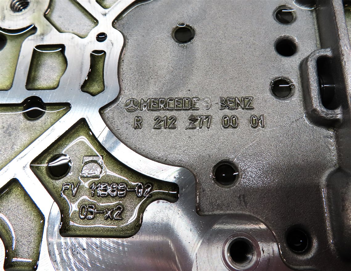 Thumbnail 7: 15-20 MERCEDES C E S GL ML (W205 W212 W166 W222 X166) TRANSMISSION VALVE BODY