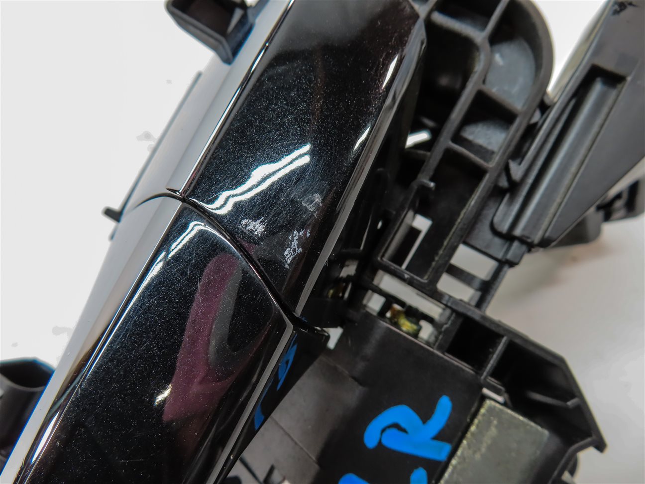 Thumbnail 7: 13-16 MERCEDES GL350 GL450 GL550 ML350 - LEFT REAR KEYLESS DOOR HANDLE (BLACK)