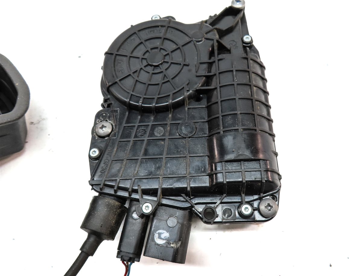 Thumbnail 6: 2011-2015 BMW 740i 750i 760i B7 (F01) REAR LEFT (SOFT CLOSE) DOOR LATCH ACTUATOR