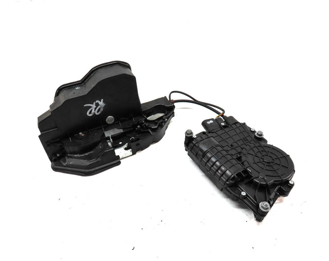 Thumbnail 2: 2011-2015 BMW 740i 750i 760i (F01) REAR RIGHT DOOR LOCK LATCH (SOFT CLOSE)