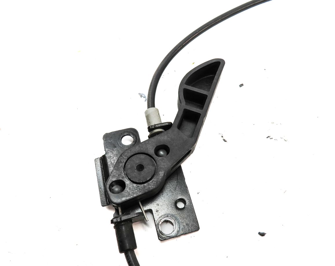Thumbnail 9: 2014 BMW 750Li (F01) FRONT HOOD BONNET SAFETY HOOK LATCH CATCH HANDLE SET/3