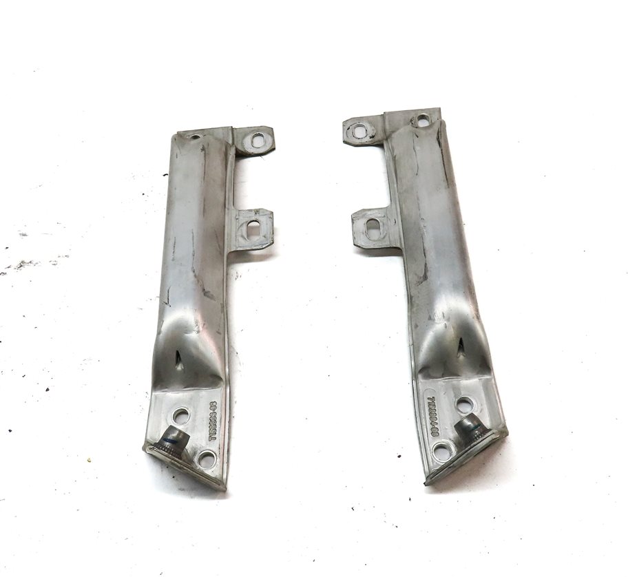 Thumbnail 2: 2014 BMW 750Li (F01) FRONT LEFT & RIGHT BUMPER MOUNT BRACKET SET/2