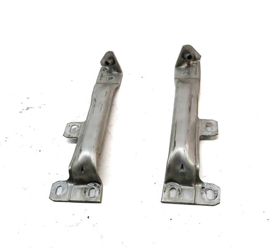 Thumbnail 4: 2014 BMW 750Li (F01) FRONT LEFT & RIGHT BUMPER MOUNT BRACKET SET/2
