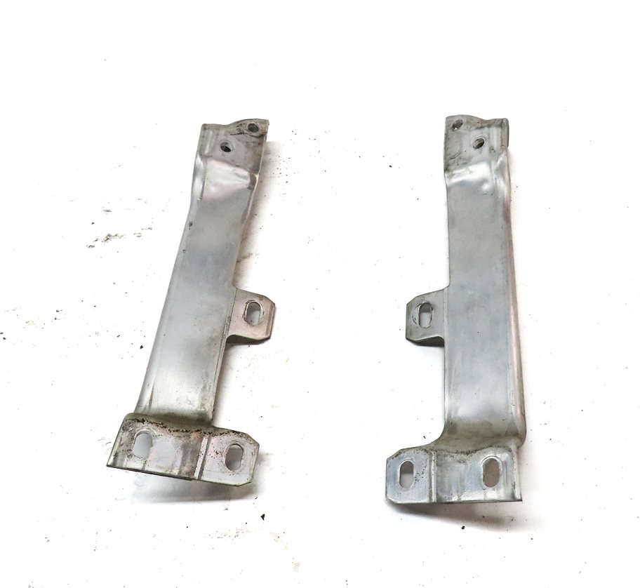 Thumbnail 5: 2014 BMW 750Li (F01) FRONT LEFT & RIGHT BUMPER MOUNT BRACKET SET/2