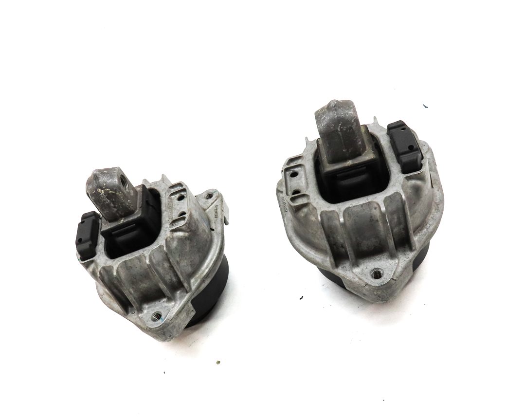Thumbnail 3: 2014 BMW 750Li (F01) 4.4L (N63) LEFT & RIGHT ENGINE MOTOR MOUNT SET/2