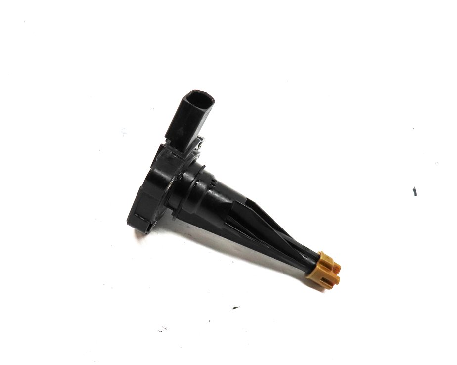 2014 BMW 750Li (F01) 4.4L (N63) ENGINE MOTOR OIL FLUID LEVEL SENSOR