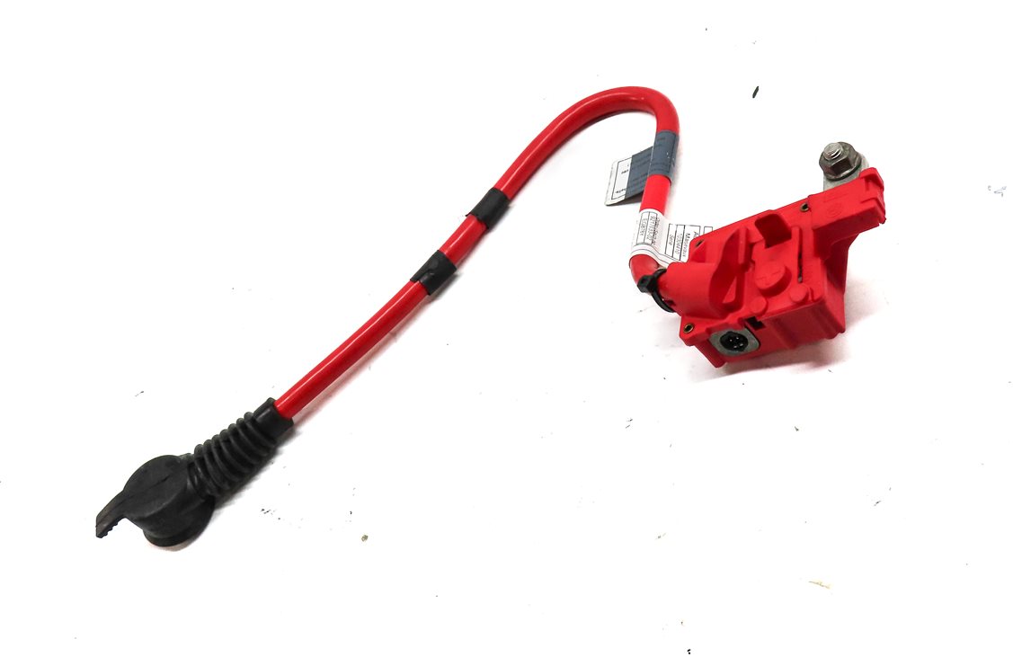 Thumbnail 3: 2014 BMW 750Li (F01) 4.4L (N63) ENGINE POSITIVE BATTERY CABLE TERMINAL